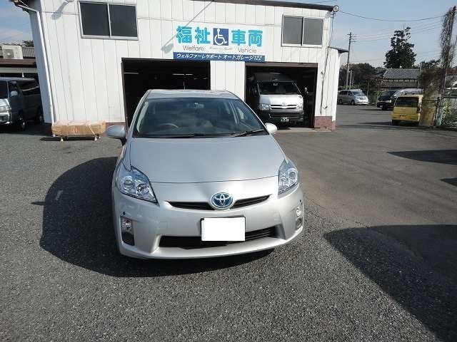 格安　リース　30系　プリウス　ハイブリッド　専門店　栃木県　日光市2013.6.jpg
