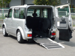プリウス　中古車40.png